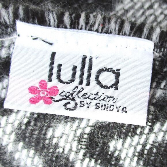 Lulla Collection by Bindya Reversible Scarf - Picture 6 of 7
